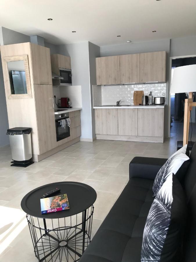 Appartement Plein Centre Saint Florent Face Au Port Luaran gambar