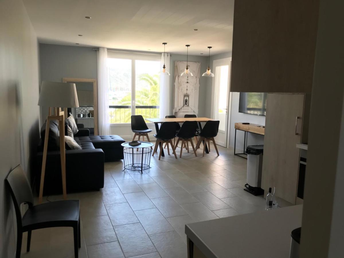 Appartement Plein Centre Saint Florent Face Au Port Luaran gambar
